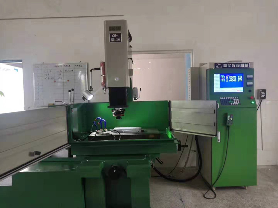 CNC540火花機